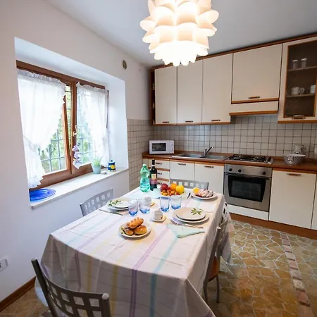 Apartment Al Borgo Da Vittorio Salo