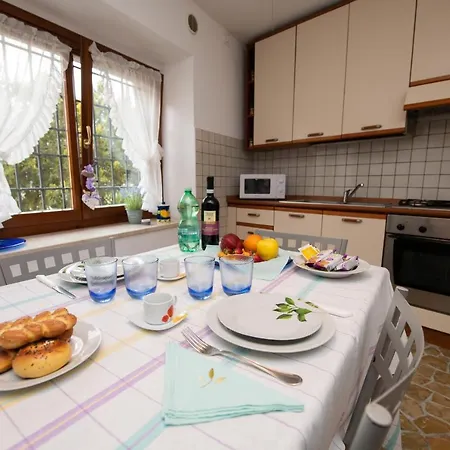 Al Borgo Da Vittorio Apartment