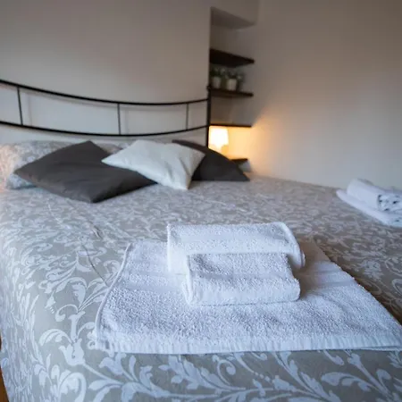 Al Borgo Da Vittorio Apartment Salo